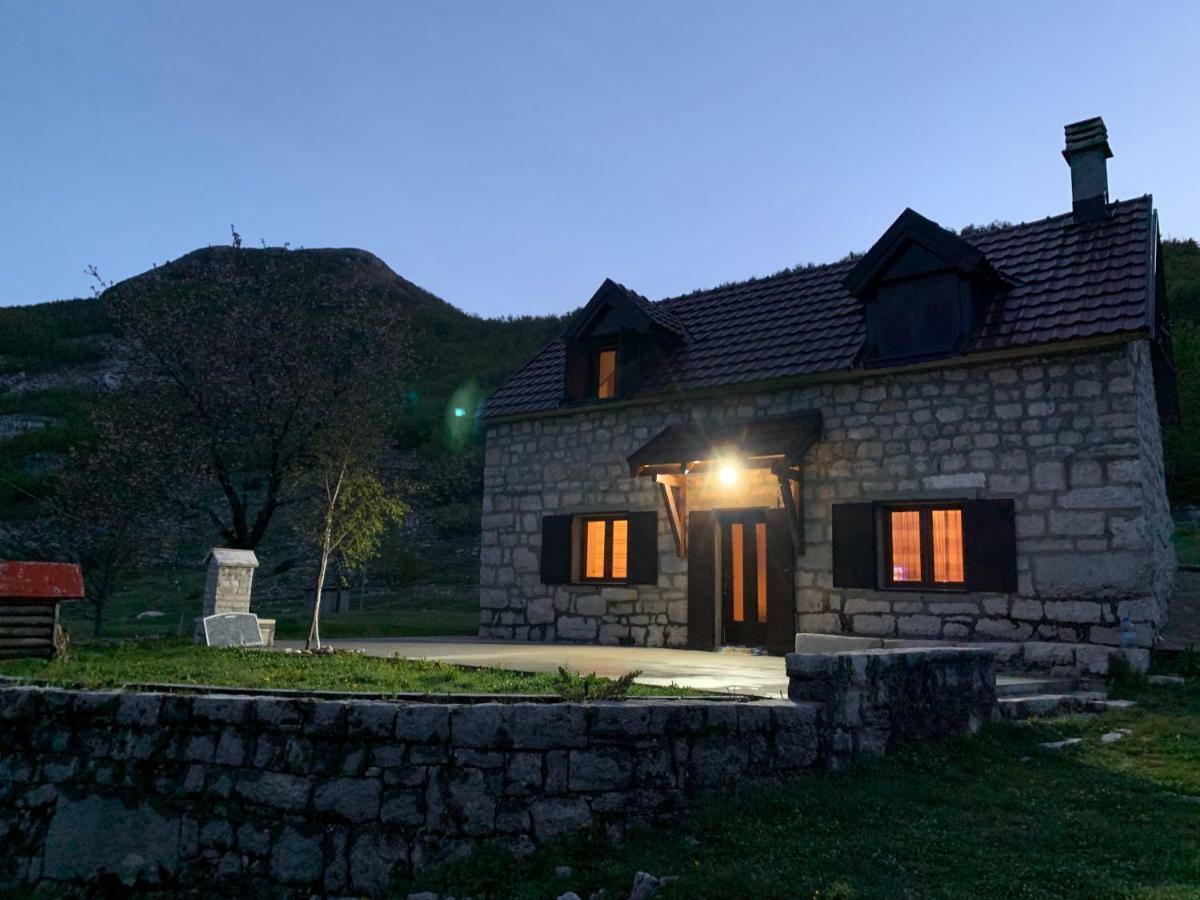 סטינג'ה Lovcen Holiday Home מראה חיצוני תמונה