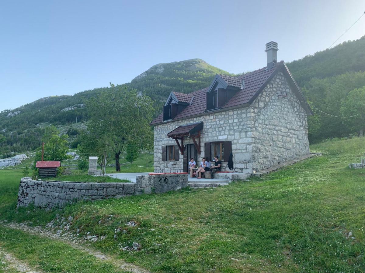 סטינג'ה Lovcen Holiday Home מראה חיצוני תמונה